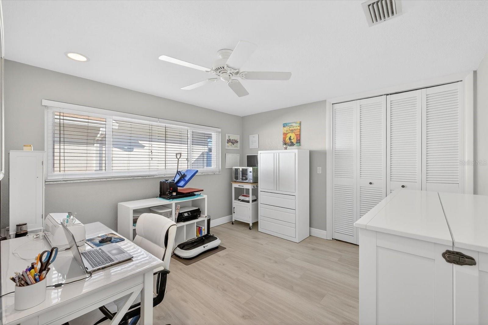 FLOR A MAR - Residential