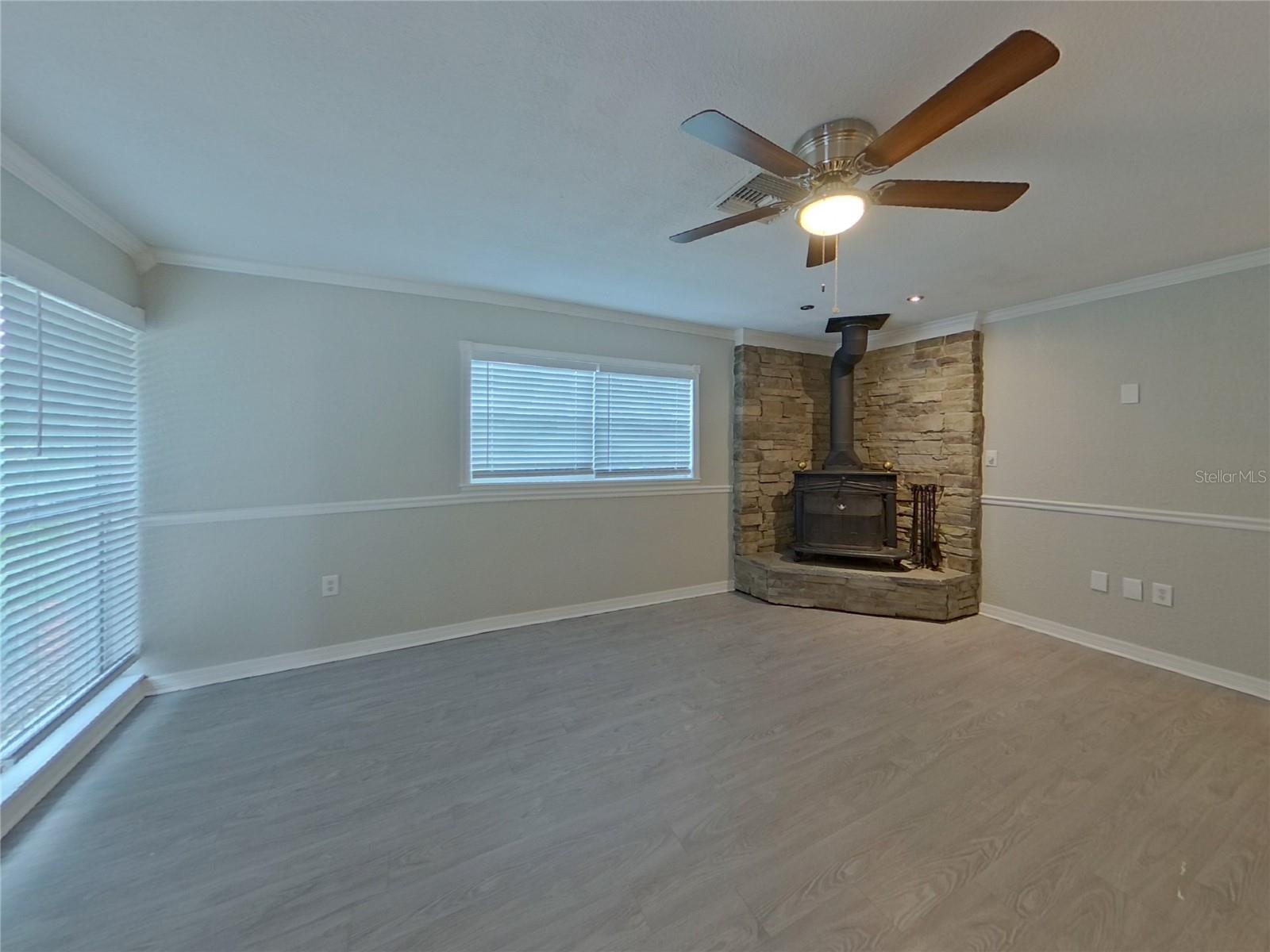 TAMPA DOWNS HEIGHTS - Residential Lease