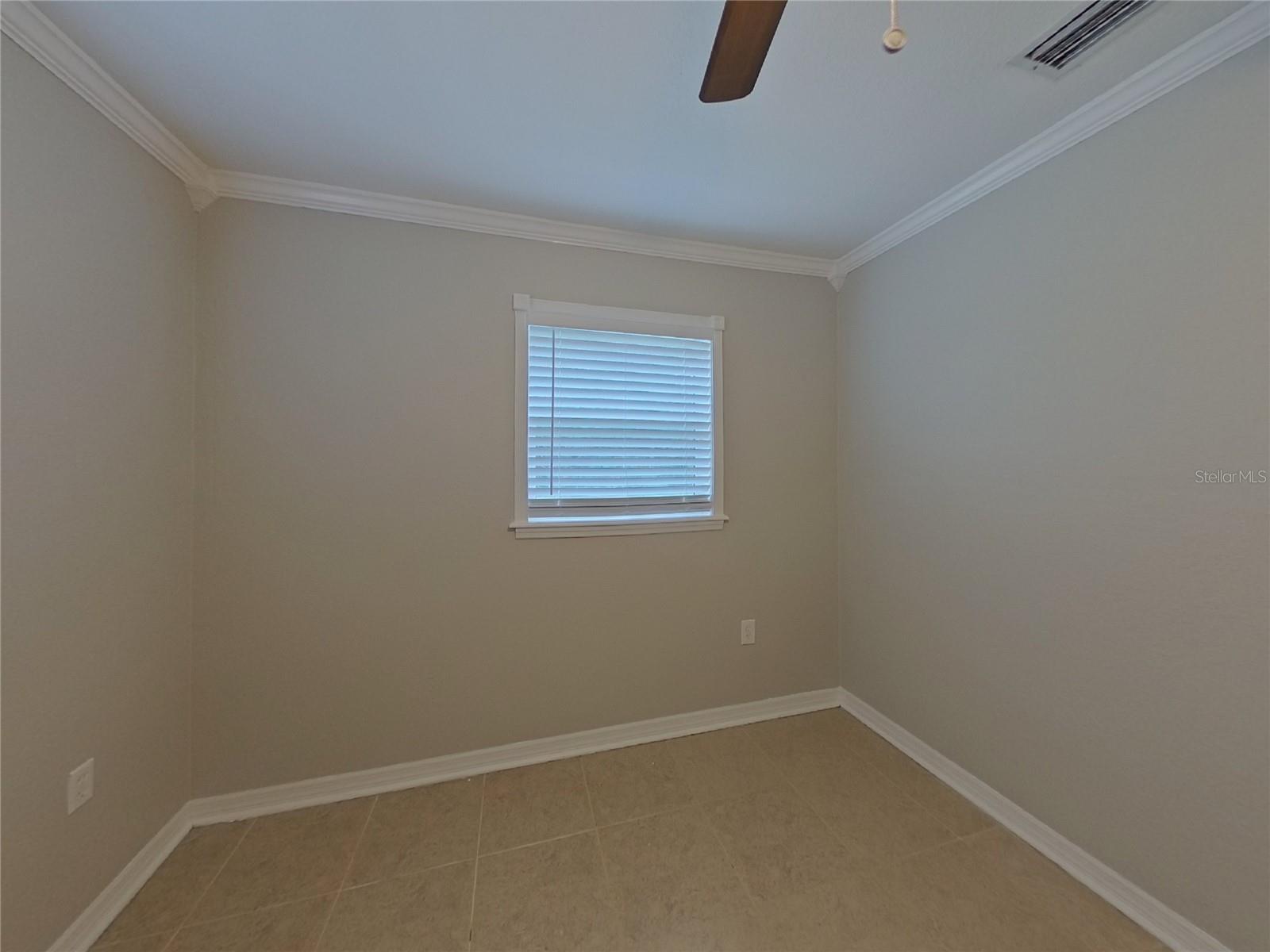 TAMPA DOWNS HEIGHTS - Residential Lease