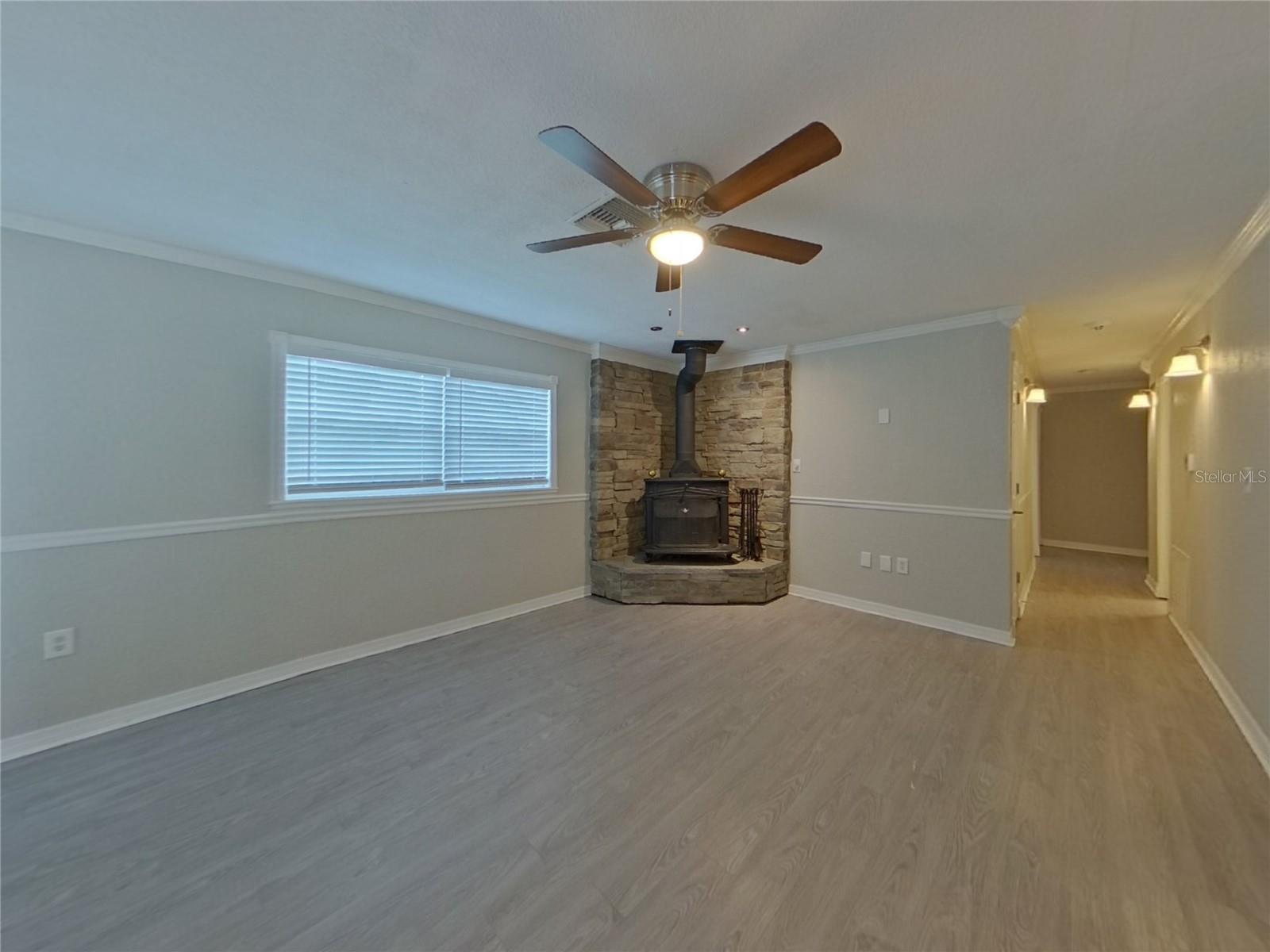 TAMPA DOWNS HEIGHTS - Residential Lease