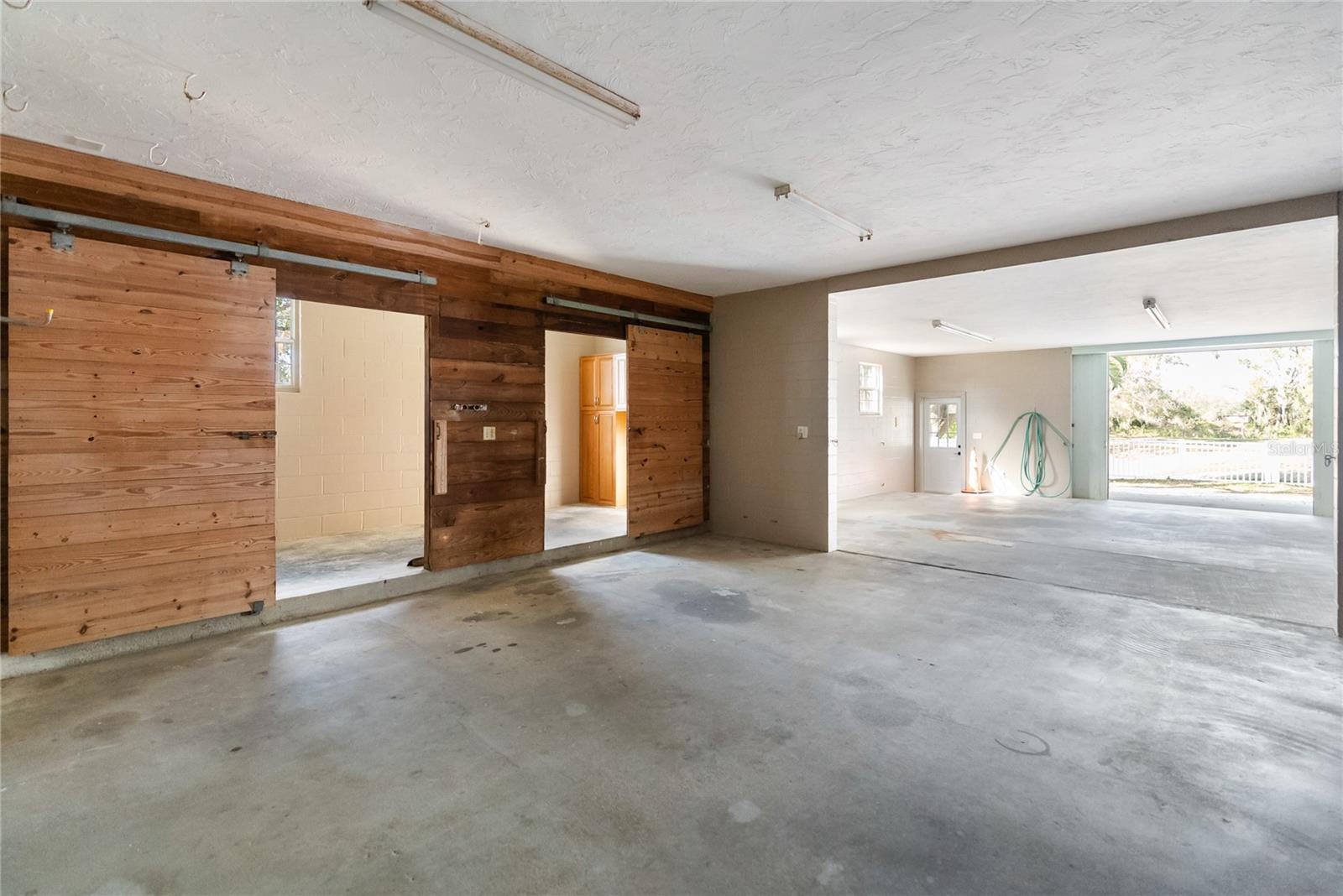 FOX CREEK ACRES - Residential