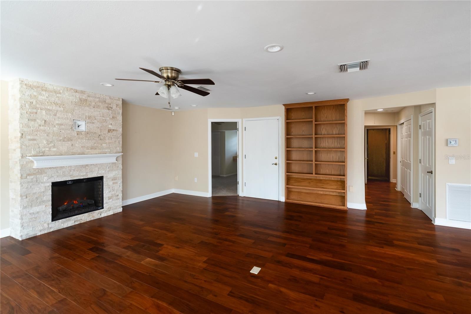 FOX CREEK ACRES - Residential