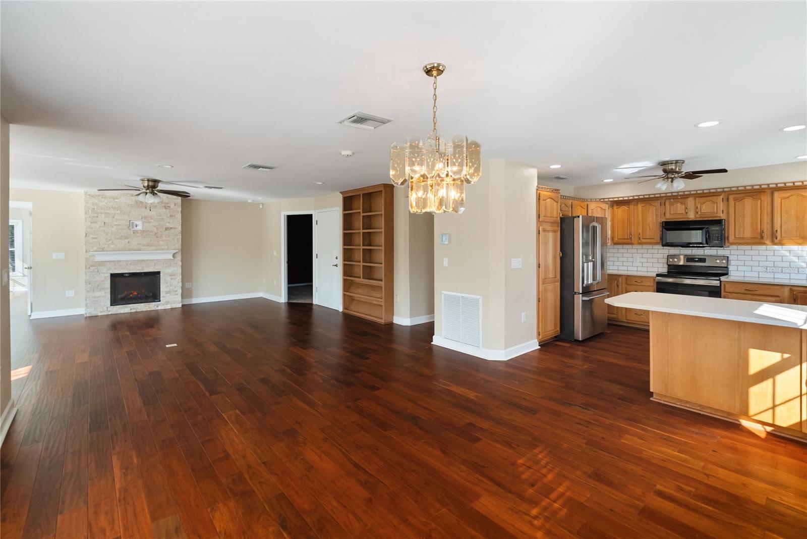 FOX CREEK ACRES - Residential