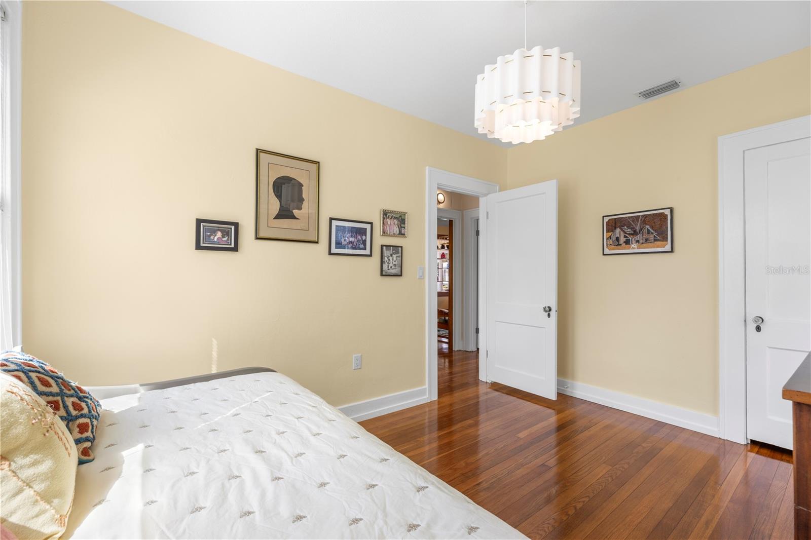 BON AIR - Residential