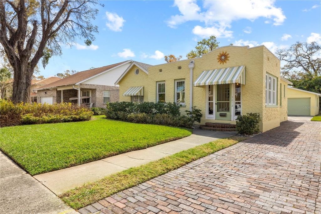 Photo of 3612 W Platt Street, Tampa, FL 33609 (MLS # TB8482812)