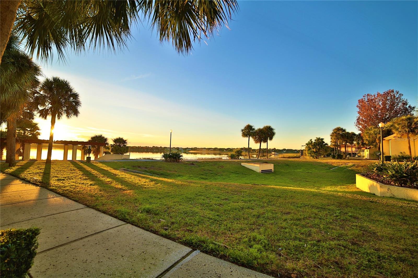 SAND LAKE VILLAGE CONDO SEC 01 PH 02 - Residential Lease