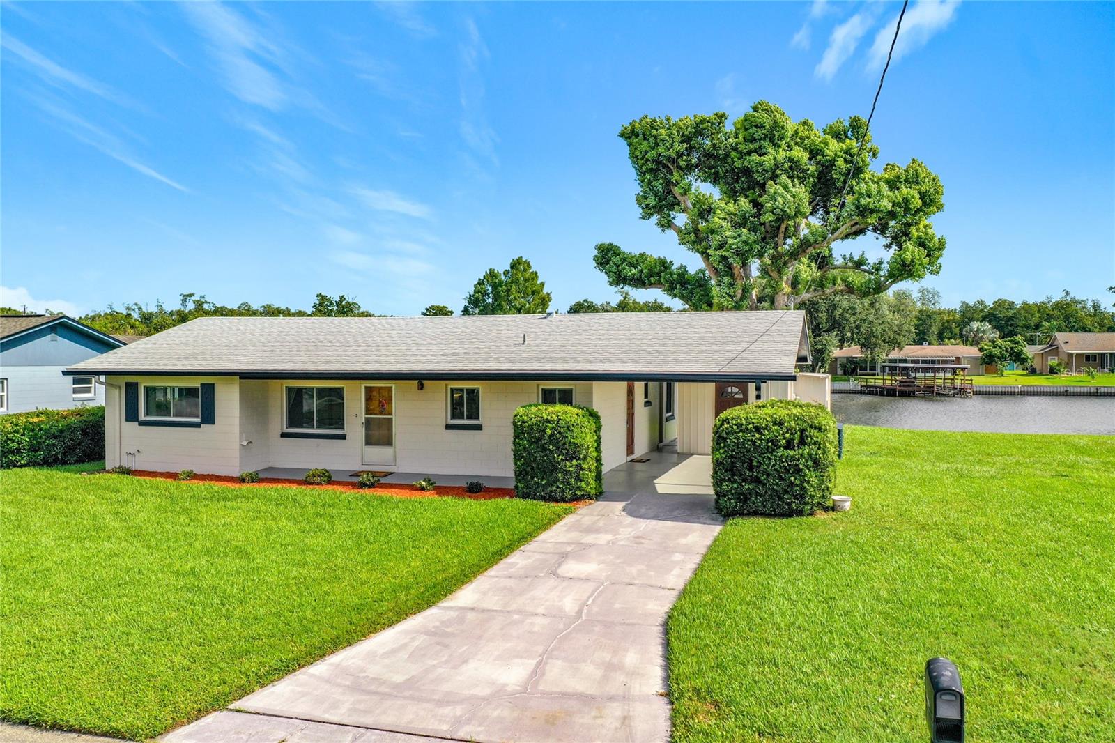 13225 COUNTRY CLUB DRIVE