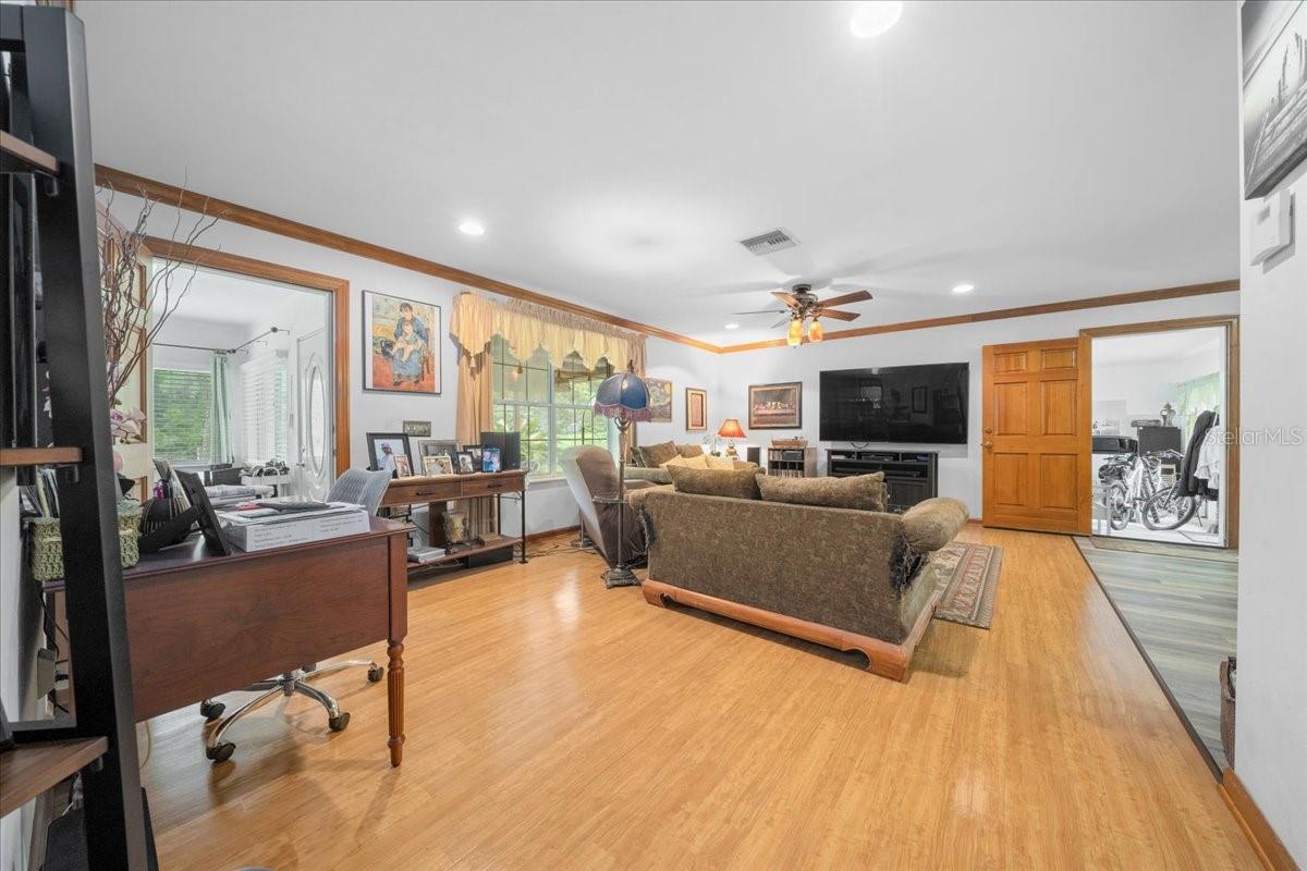 RESIDENTIAL - Residential