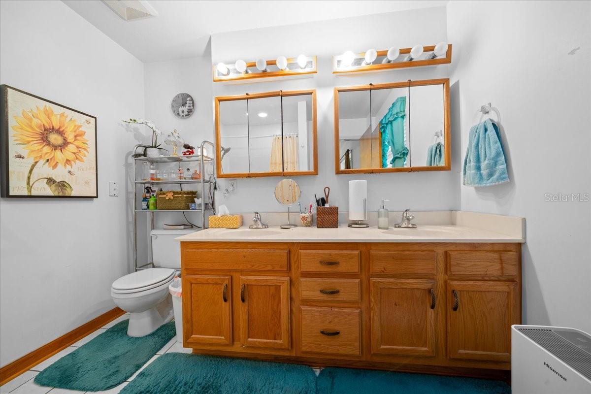 RESIDENTIAL - Residential