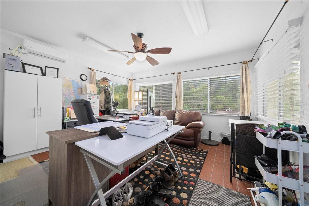 RESIDENTIAL - Residential