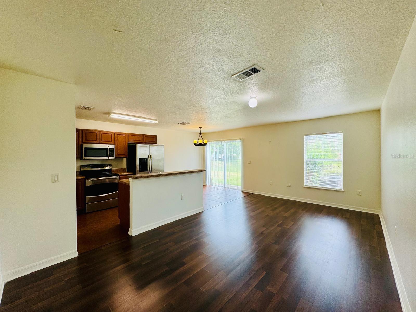 ASHBURN SQUARE TWNHMS - Residential Lease