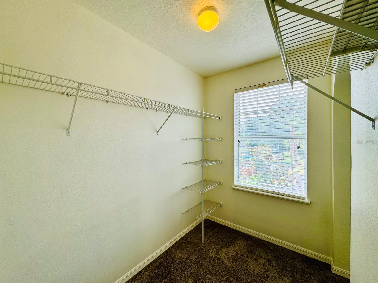 ASHBURN SQUARE TWNHMS - Residential Lease