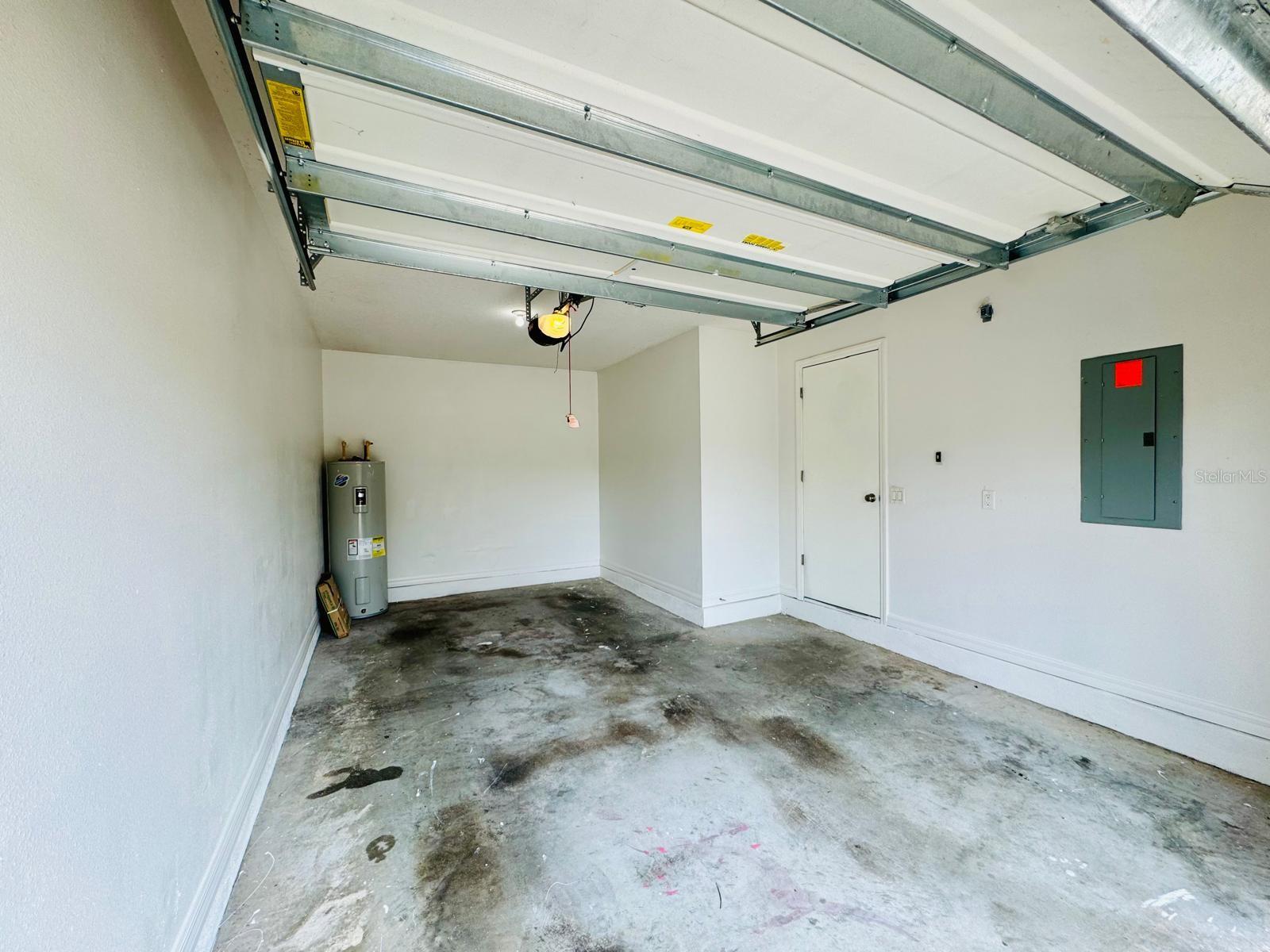 ASHBURN SQUARE TWNHMS - Residential Lease