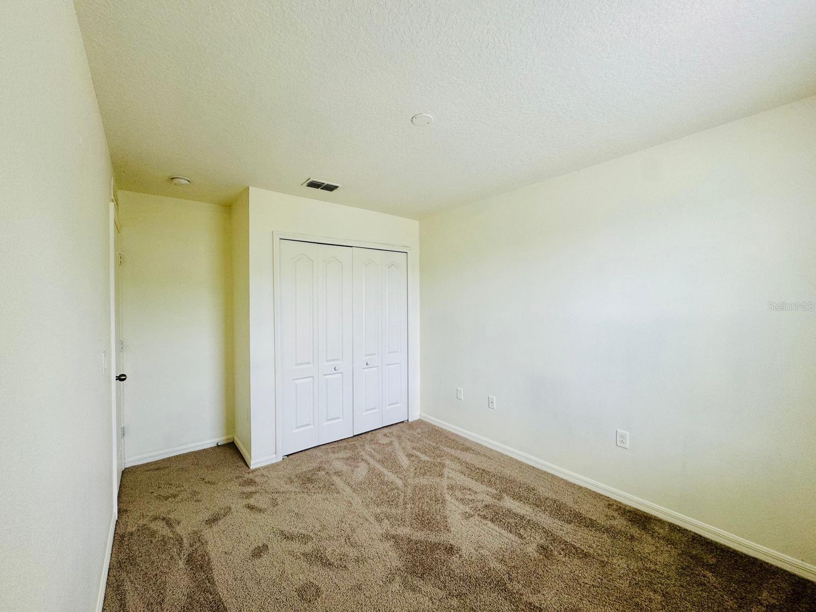 ASHBURN SQUARE TWNHMS - Residential Lease