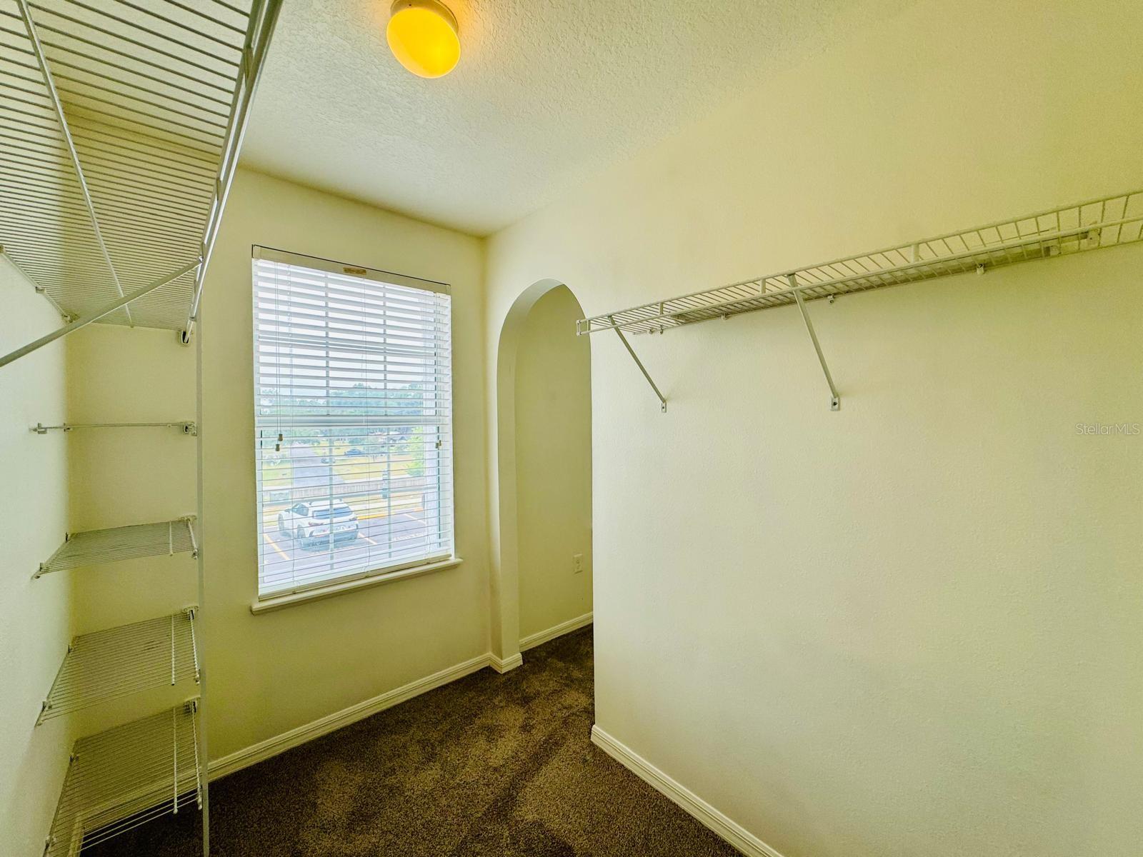 ASHBURN SQUARE TWNHMS - Residential Lease