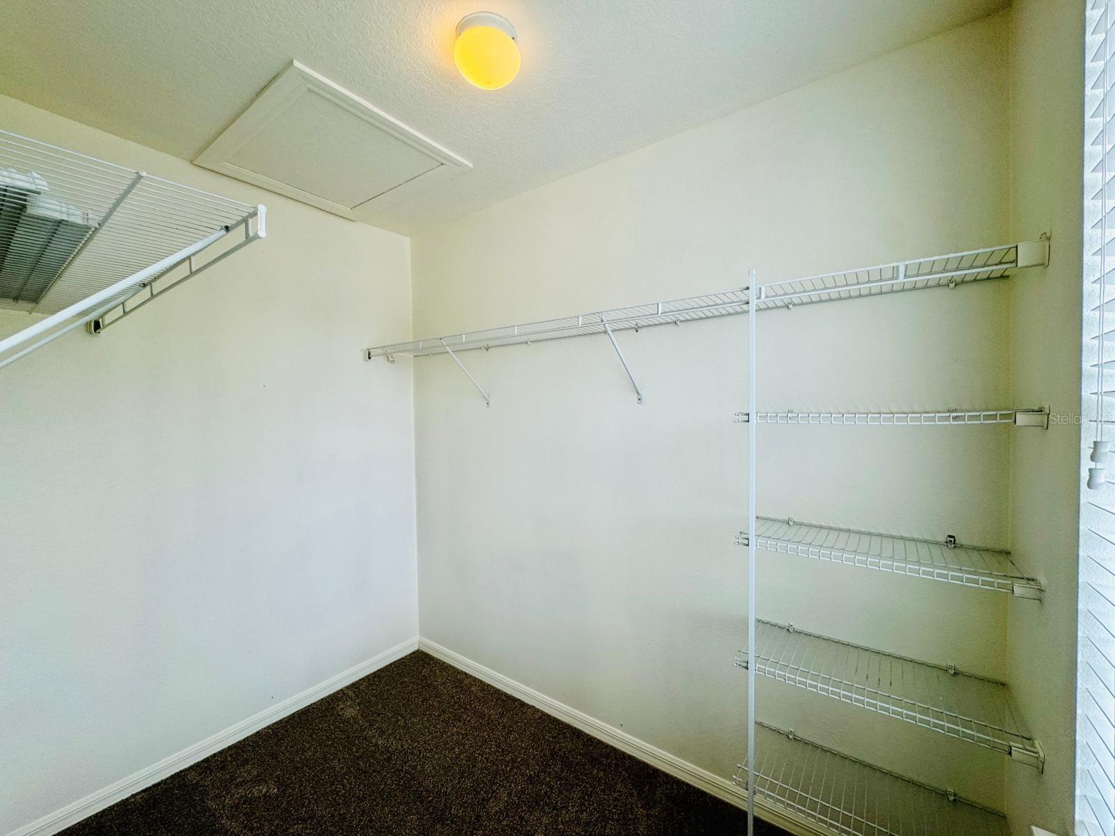 ASHBURN SQUARE TWNHMS - Residential Lease