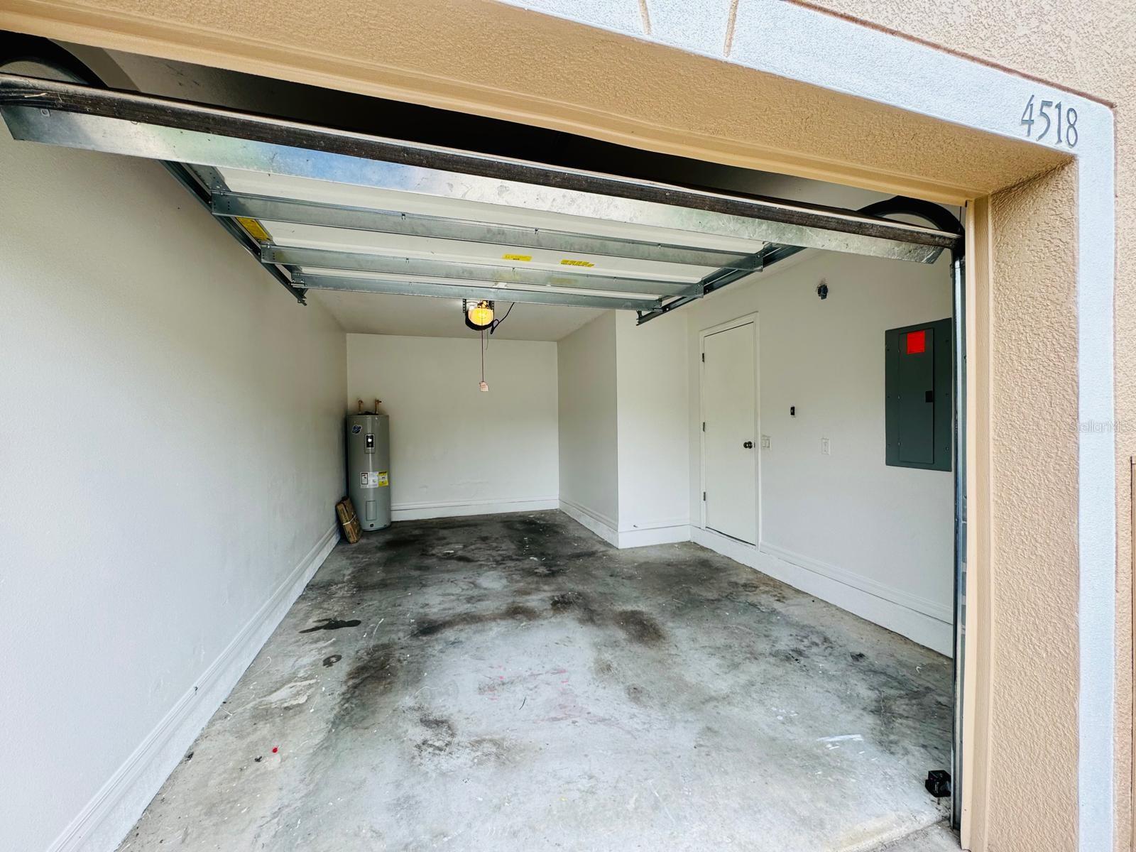 ASHBURN SQUARE TWNHMS - Residential Lease