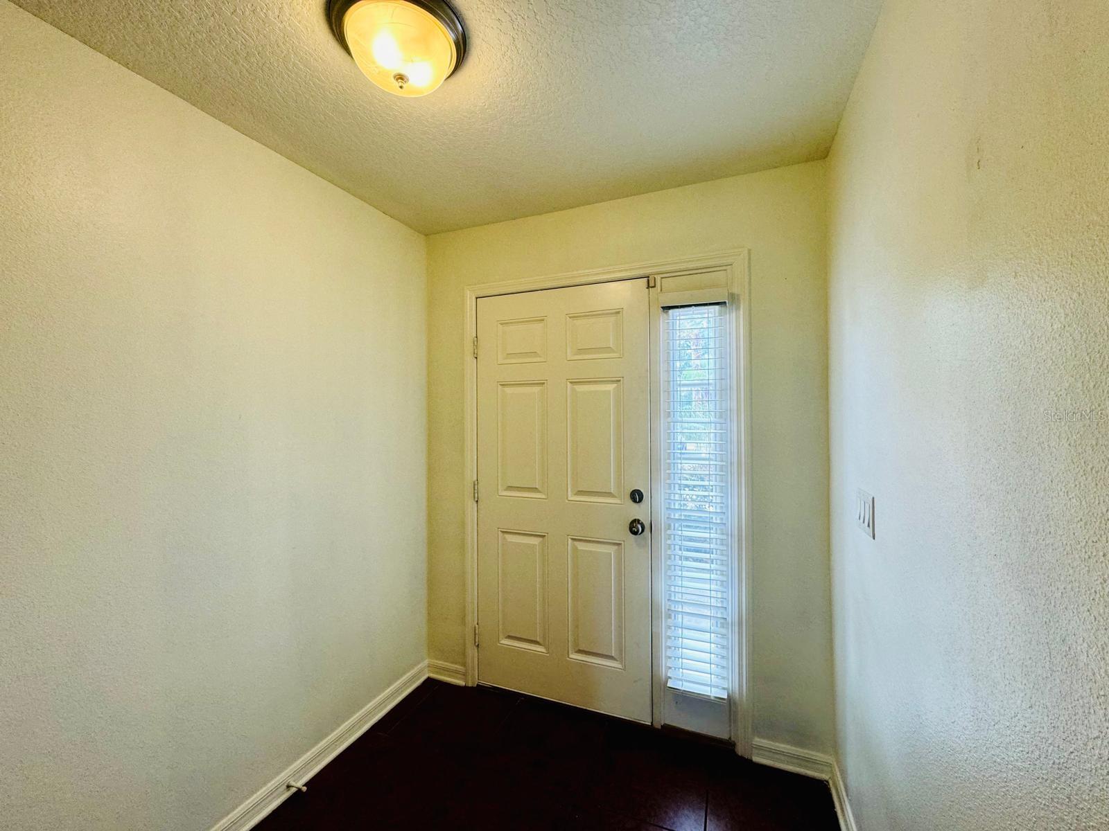 ASHBURN SQUARE TWNHMS - Residential Lease