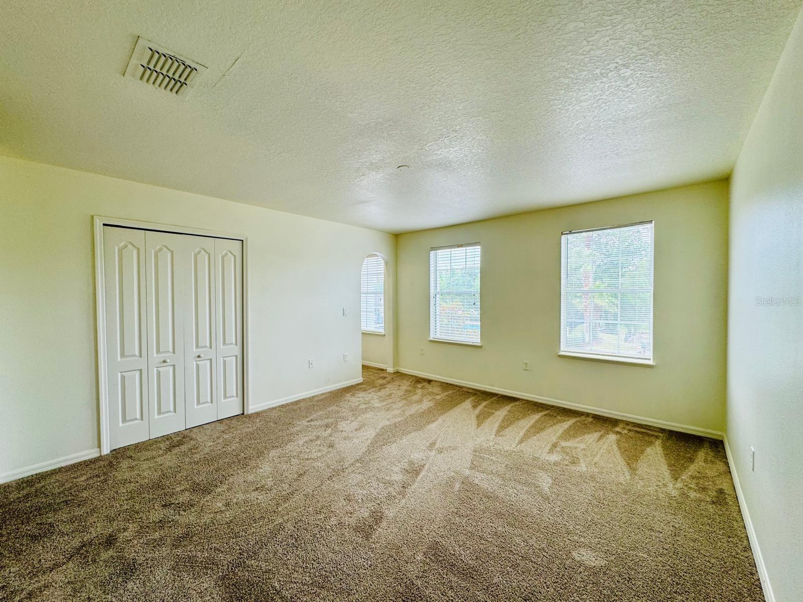 ASHBURN SQUARE TWNHMS - Residential Lease