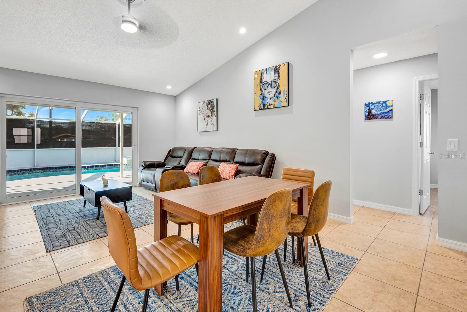 MEADOW LAKES EAST - Residential