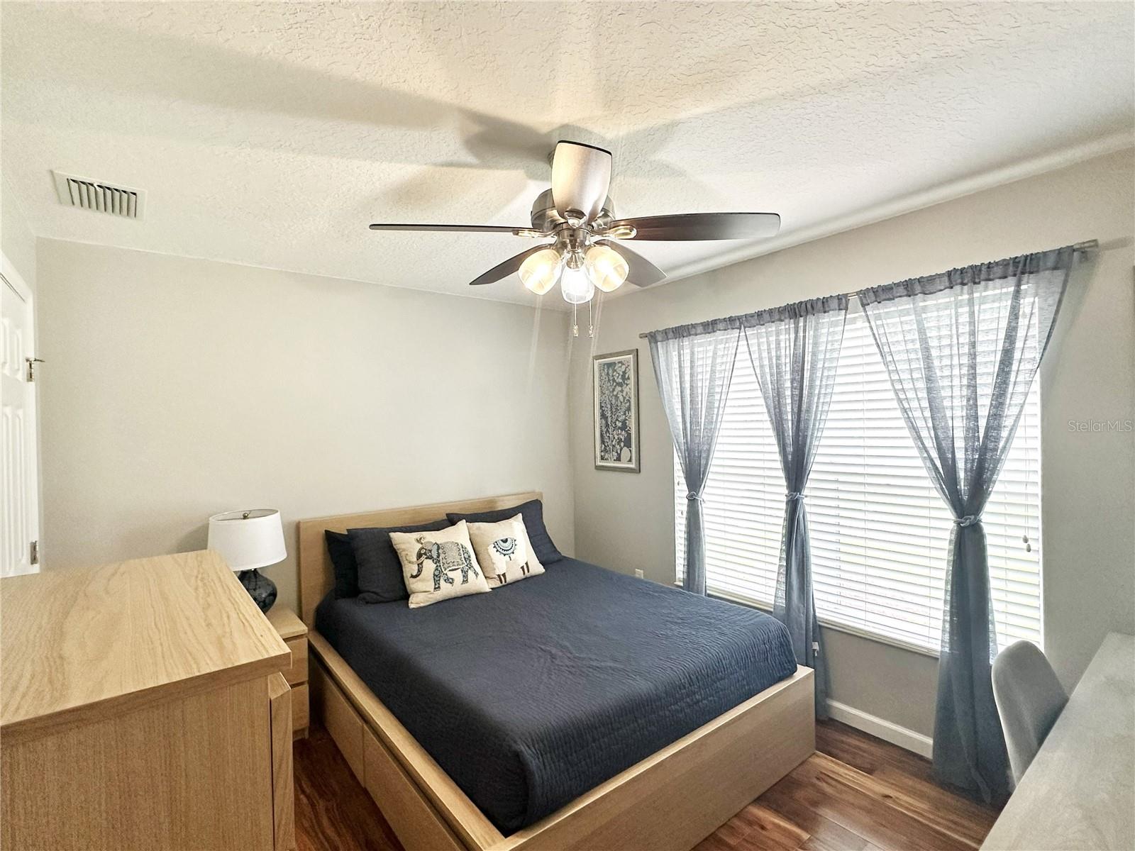 LEESBURG ARLINGTON RIDGE PH 1-B - Residential