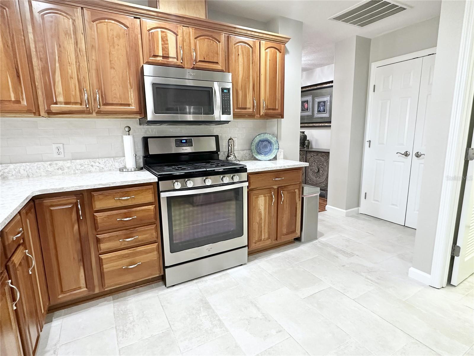 LEESBURG ARLINGTON RIDGE PH 1-B - Residential