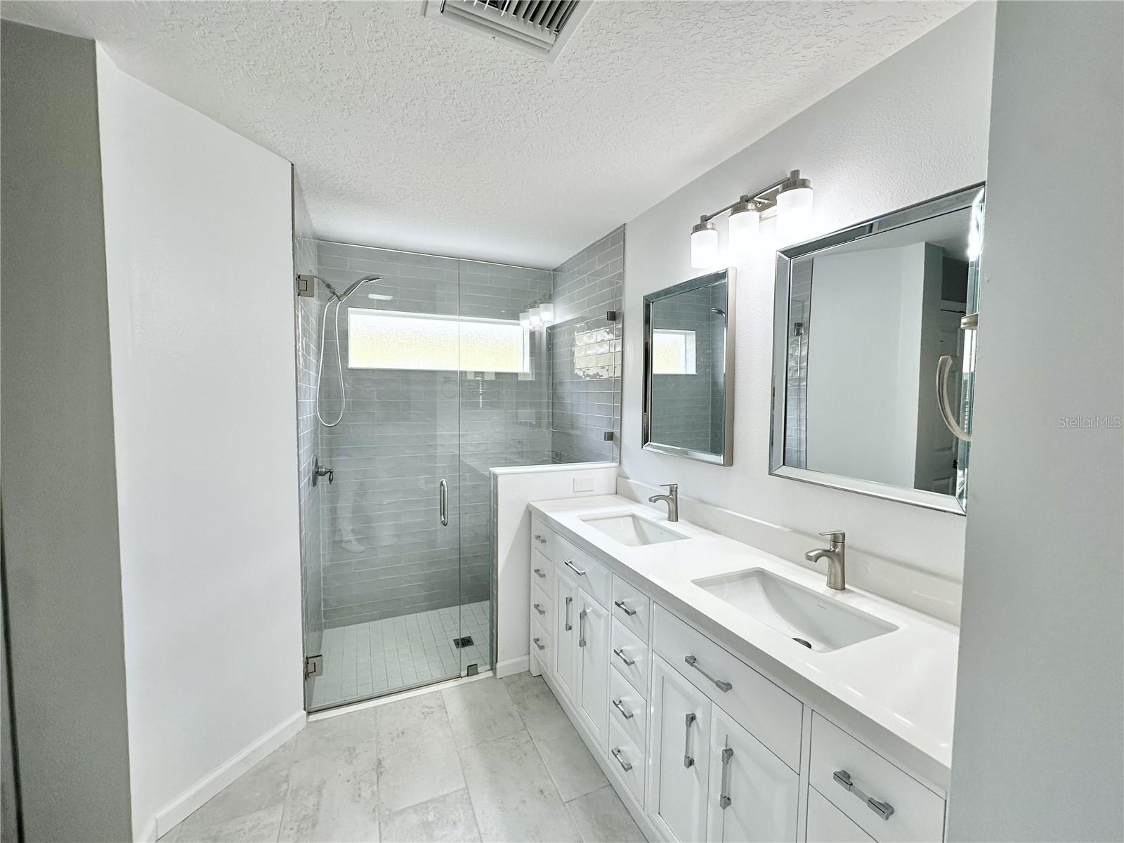 LEESBURG ARLINGTON RIDGE PH 1-B - Residential