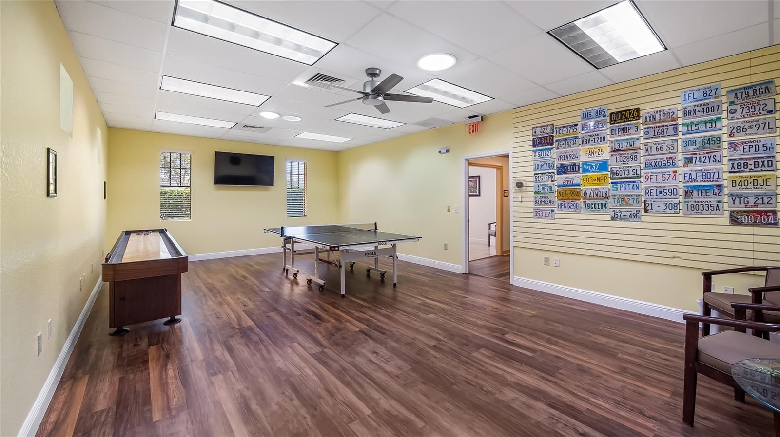 LEESBURG ARLINGTON RIDGE PH 1-B - Residential