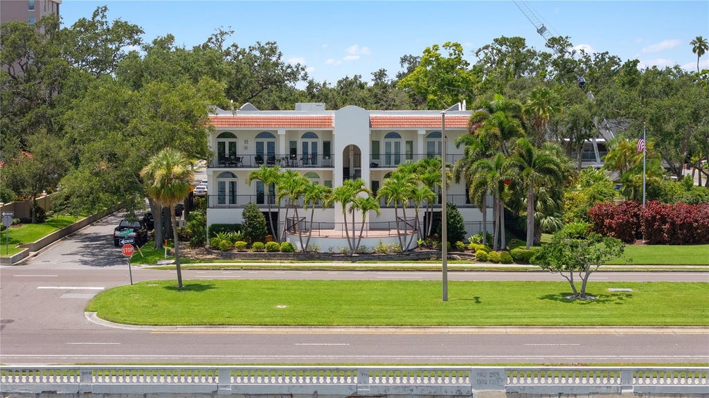Photo of 2419 Bayshore Boulevard #2N, Tampa, FL 33629 (MLS # TB8556826)