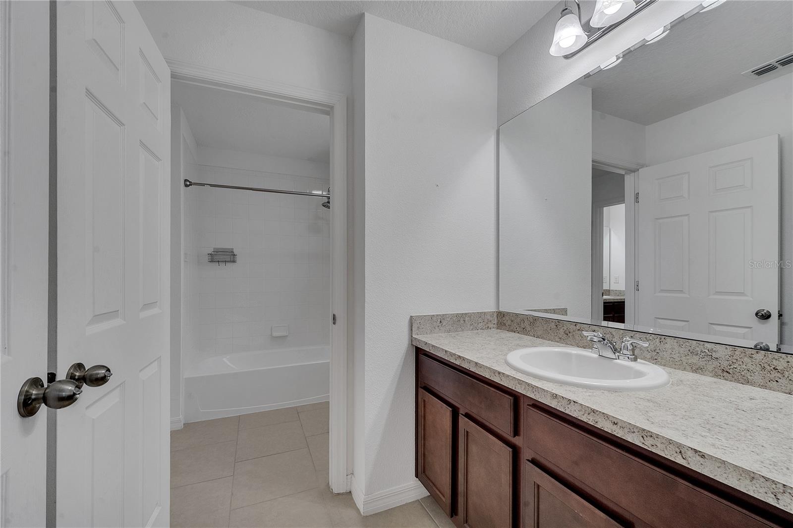 HERITAGE RUN - Residential Lease