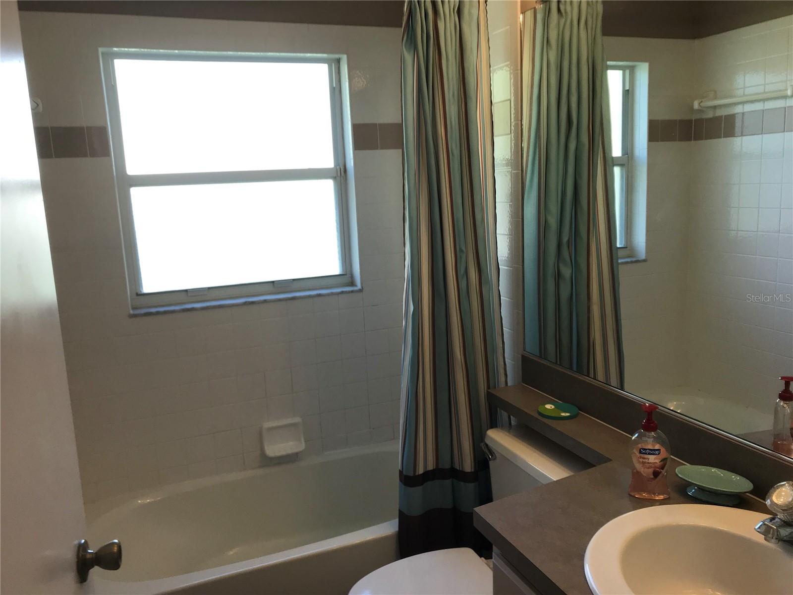 GLENN LAKES PH 1A - Residential Lease