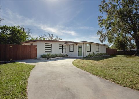 A home in SARASOTA