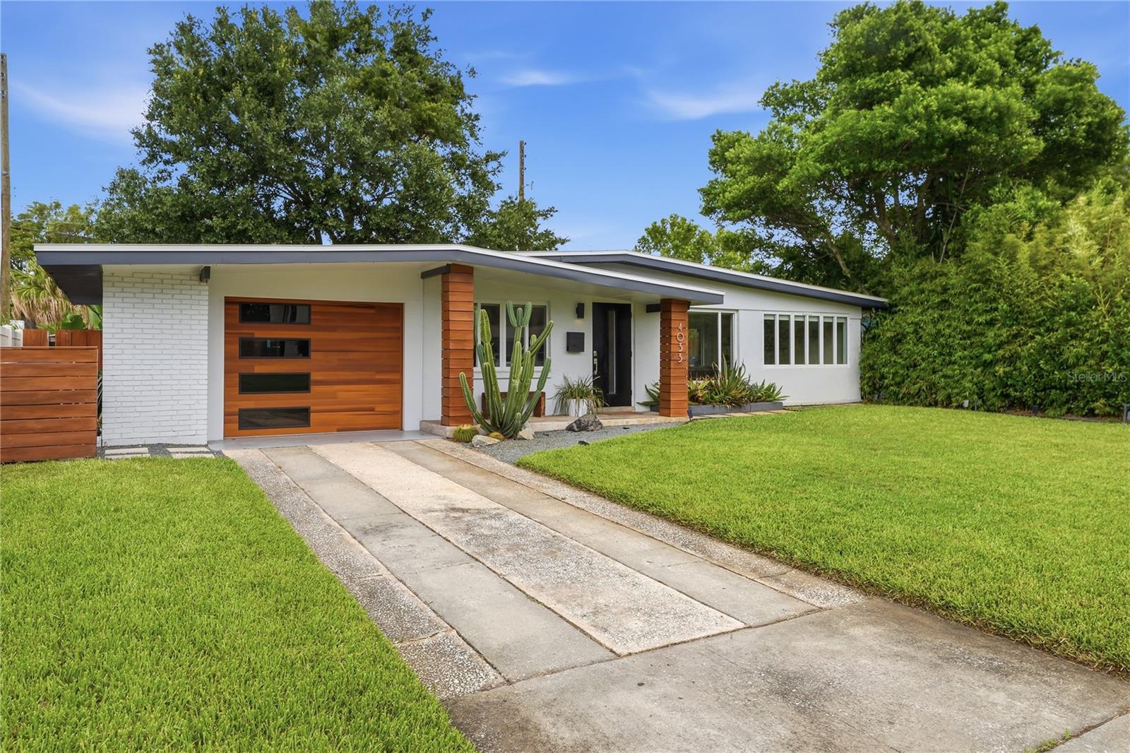 4033 IBIS DRIVE