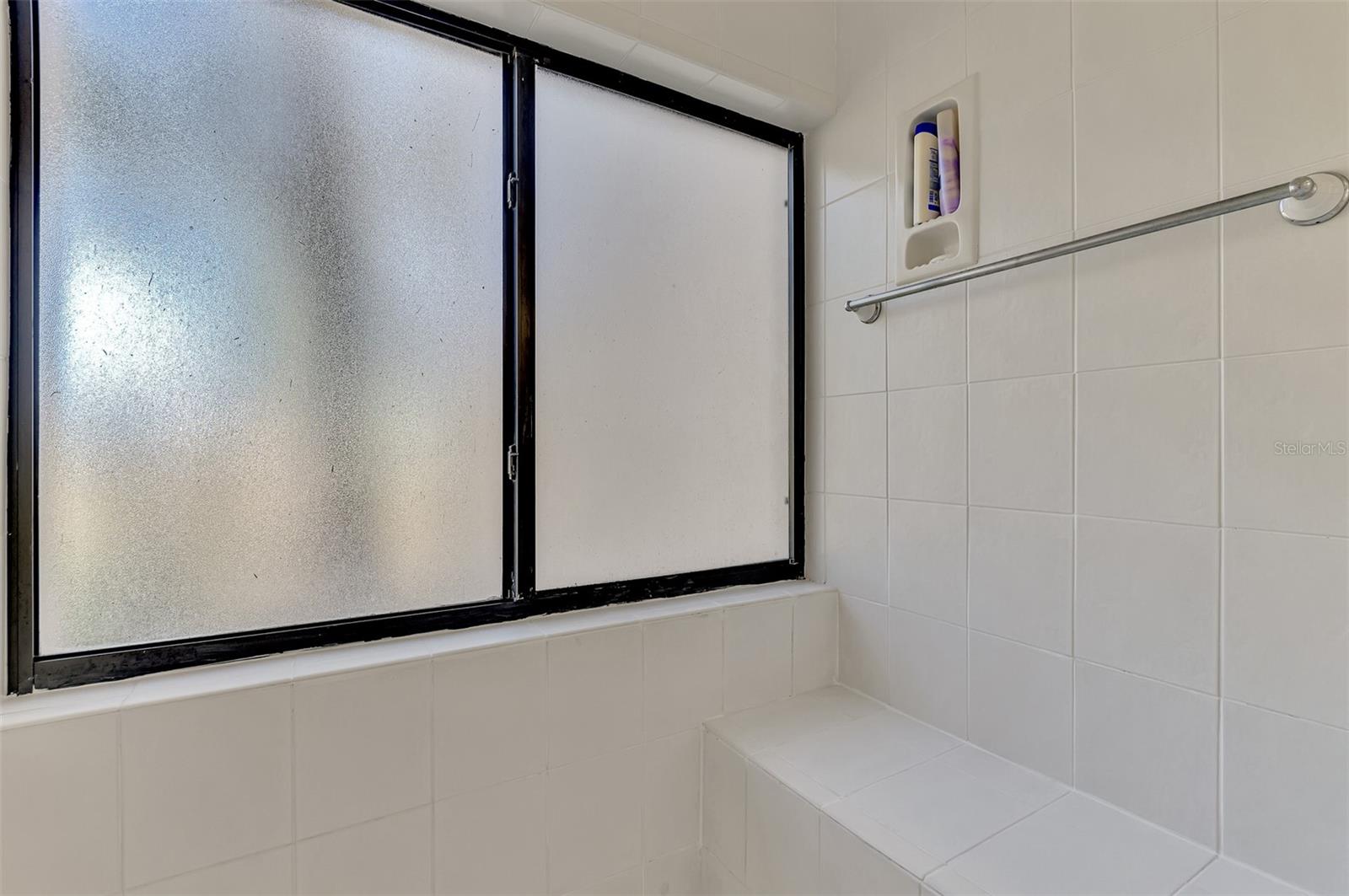 MIDNIGHT COVE II - Residential