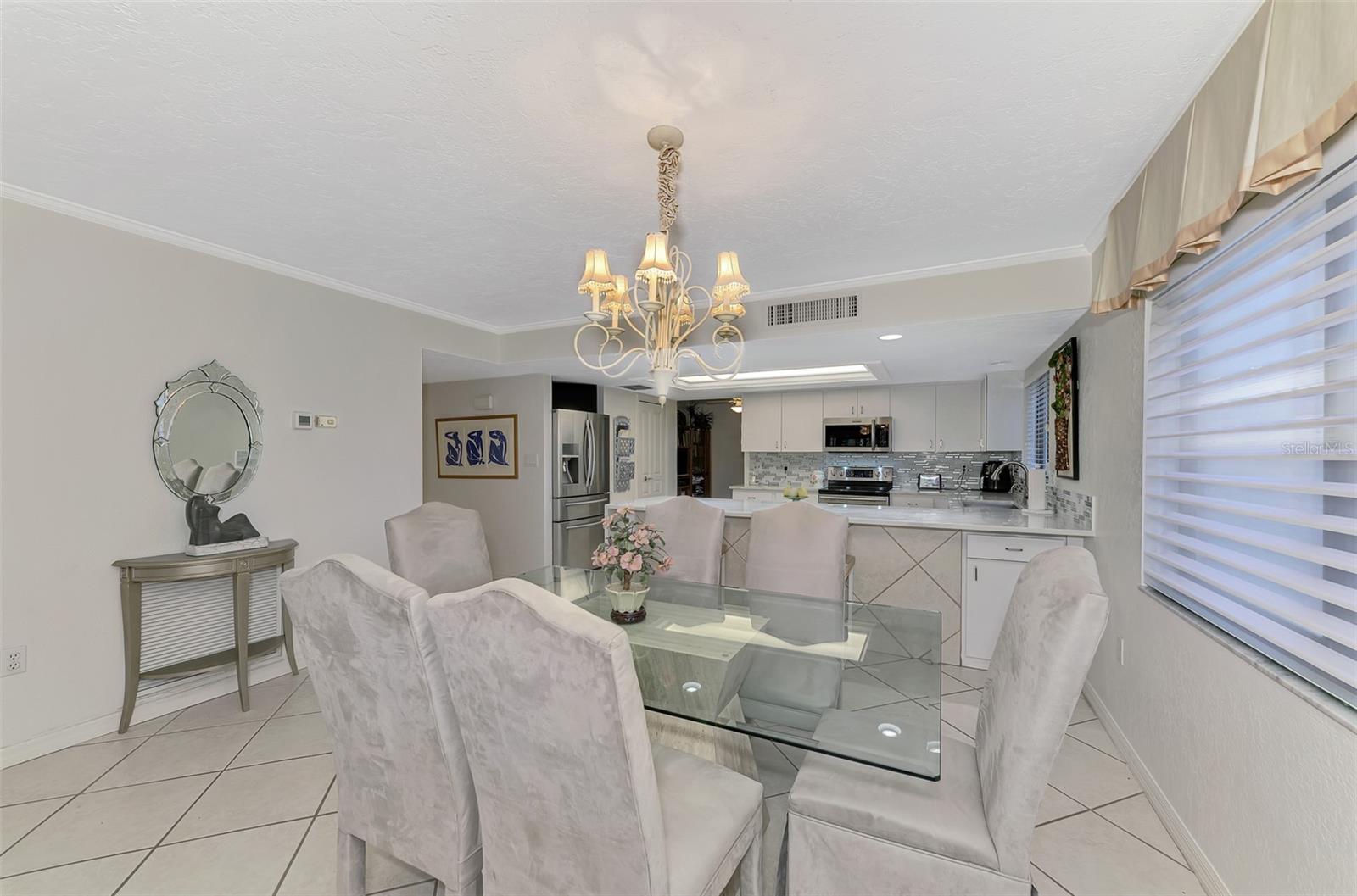 MIDNIGHT COVE II - Residential