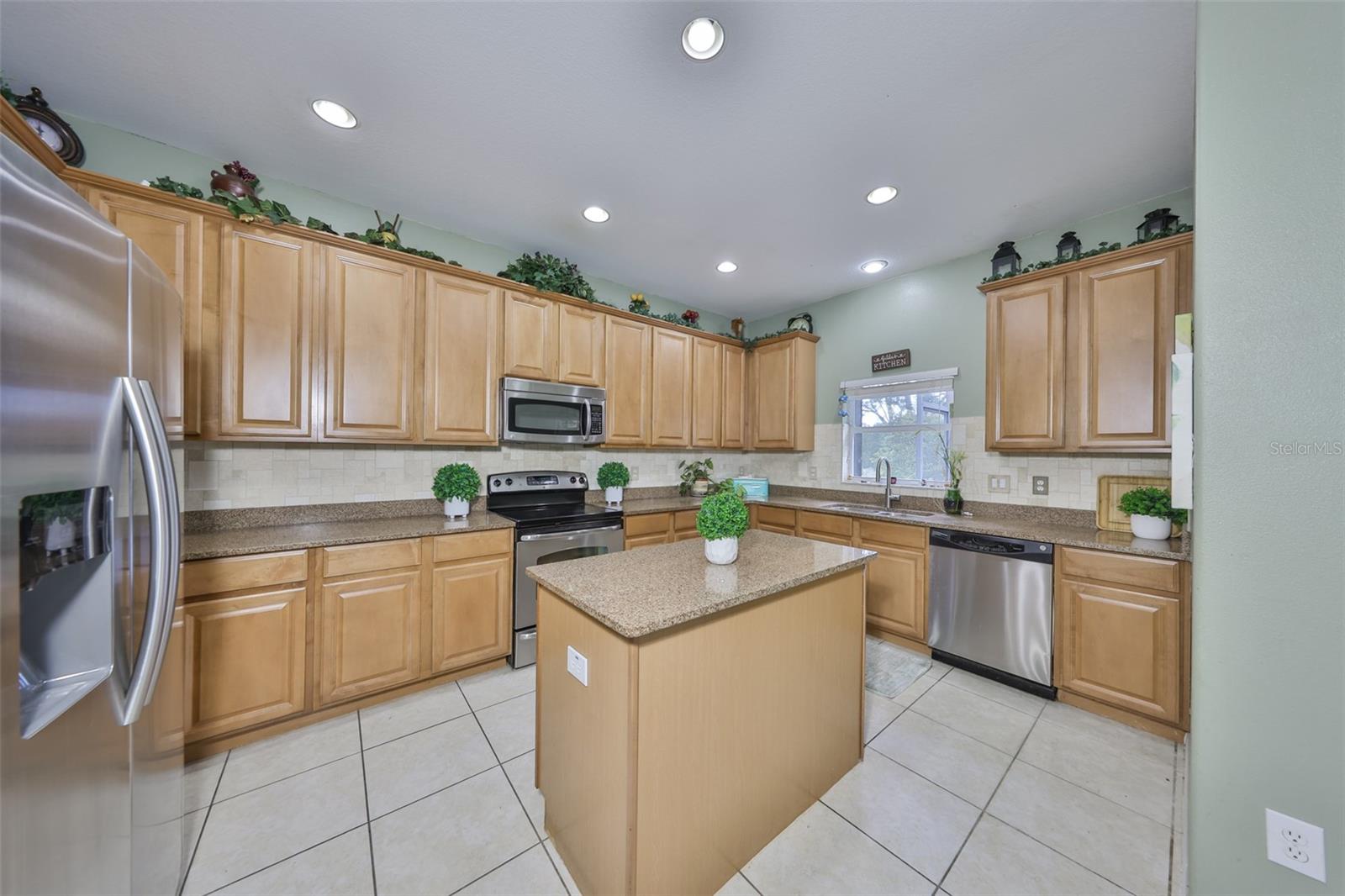 FLAGSTONE AT SOUTH FORK - Residential