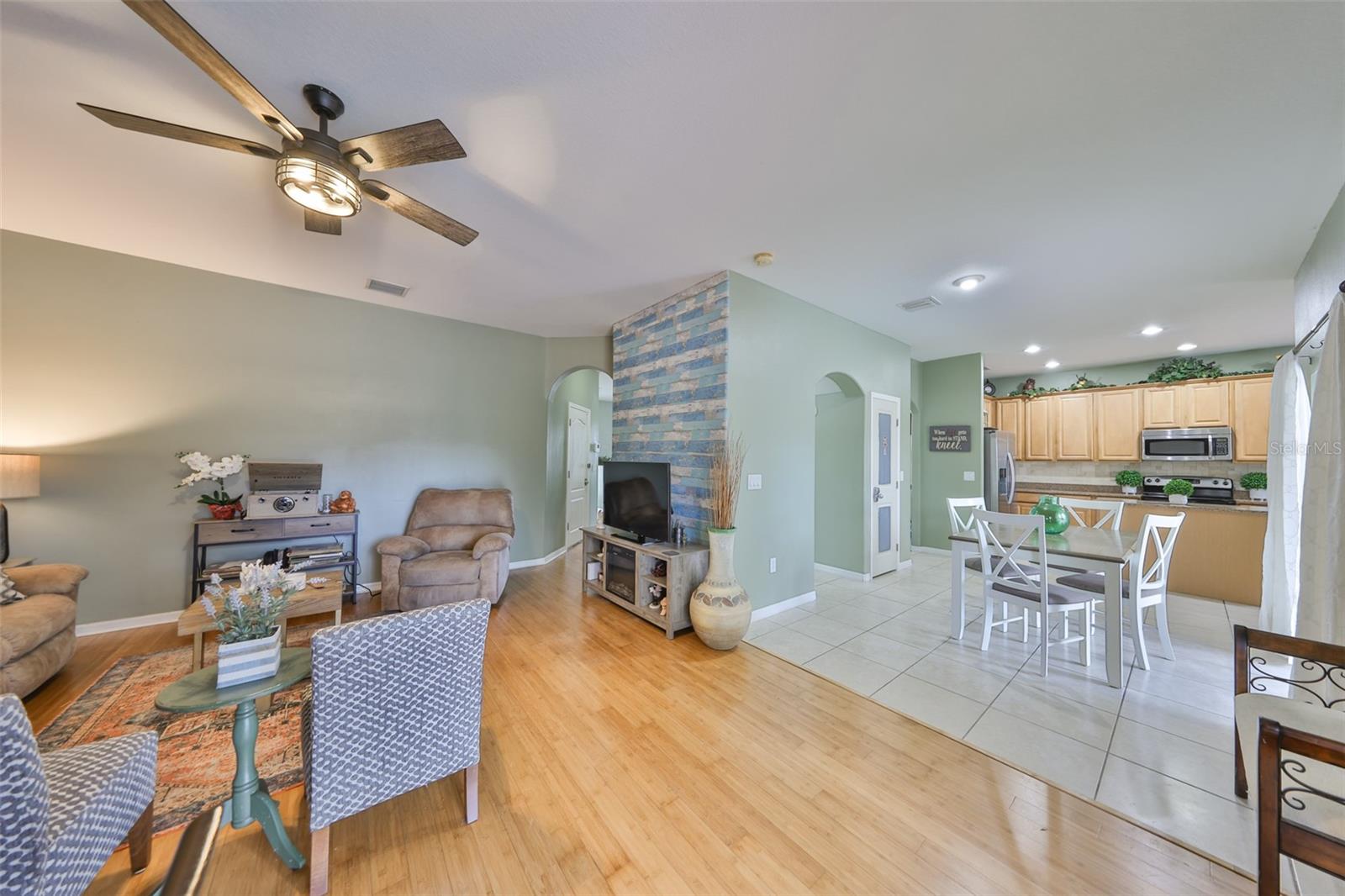 FLAGSTONE AT SOUTH FORK - Residential