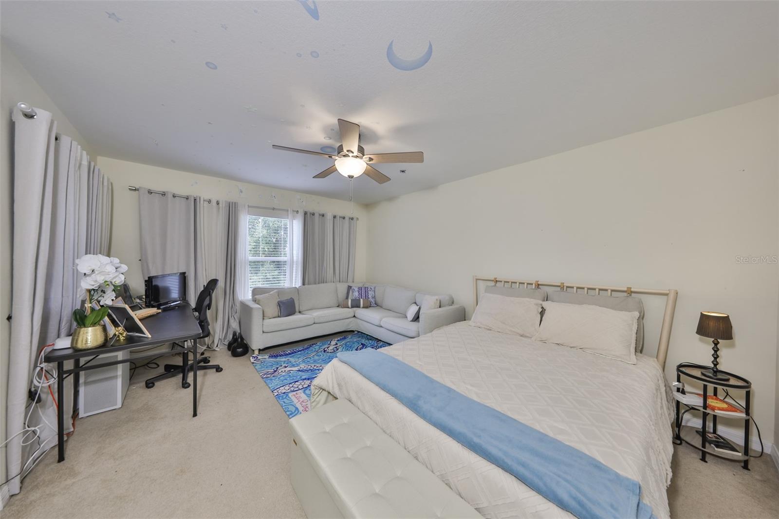 FLAGSTONE AT SOUTH FORK - Residential