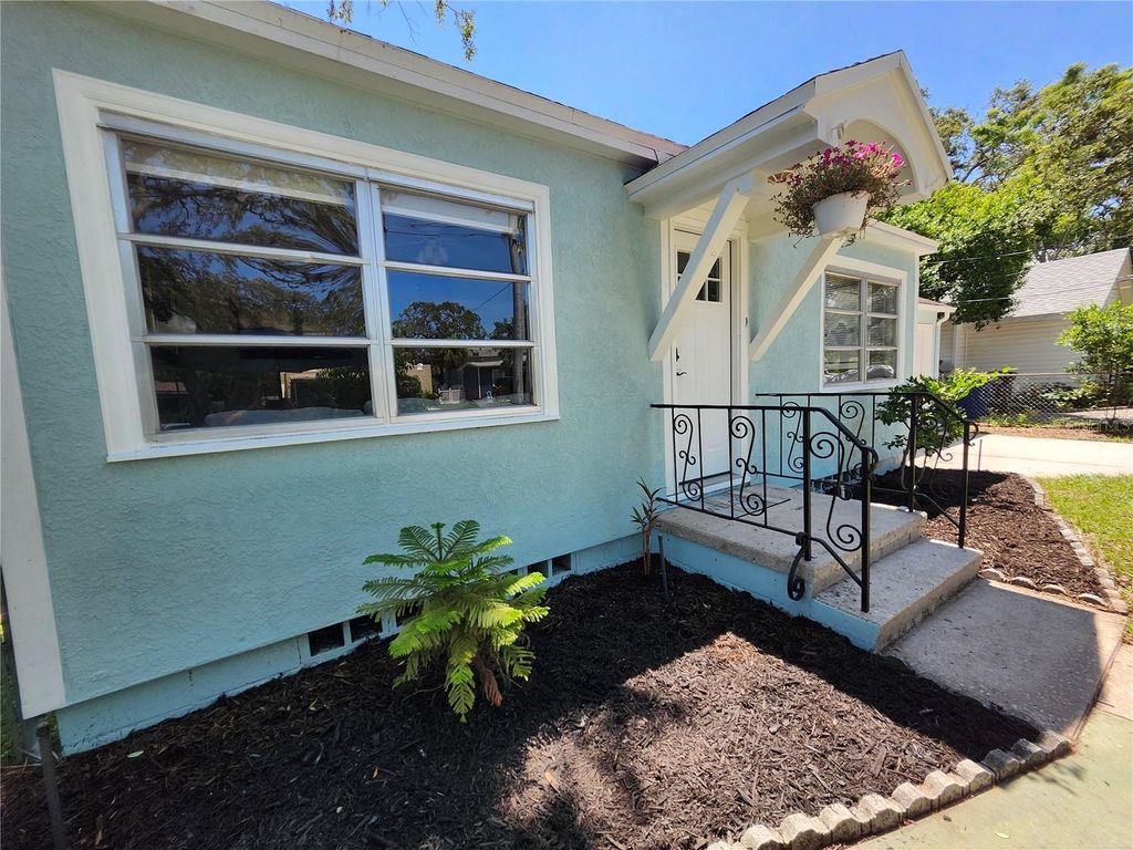 Photo of 1925 Overbrook Avenue, Clearwater, FL 33755 (MLS # TB8407220)