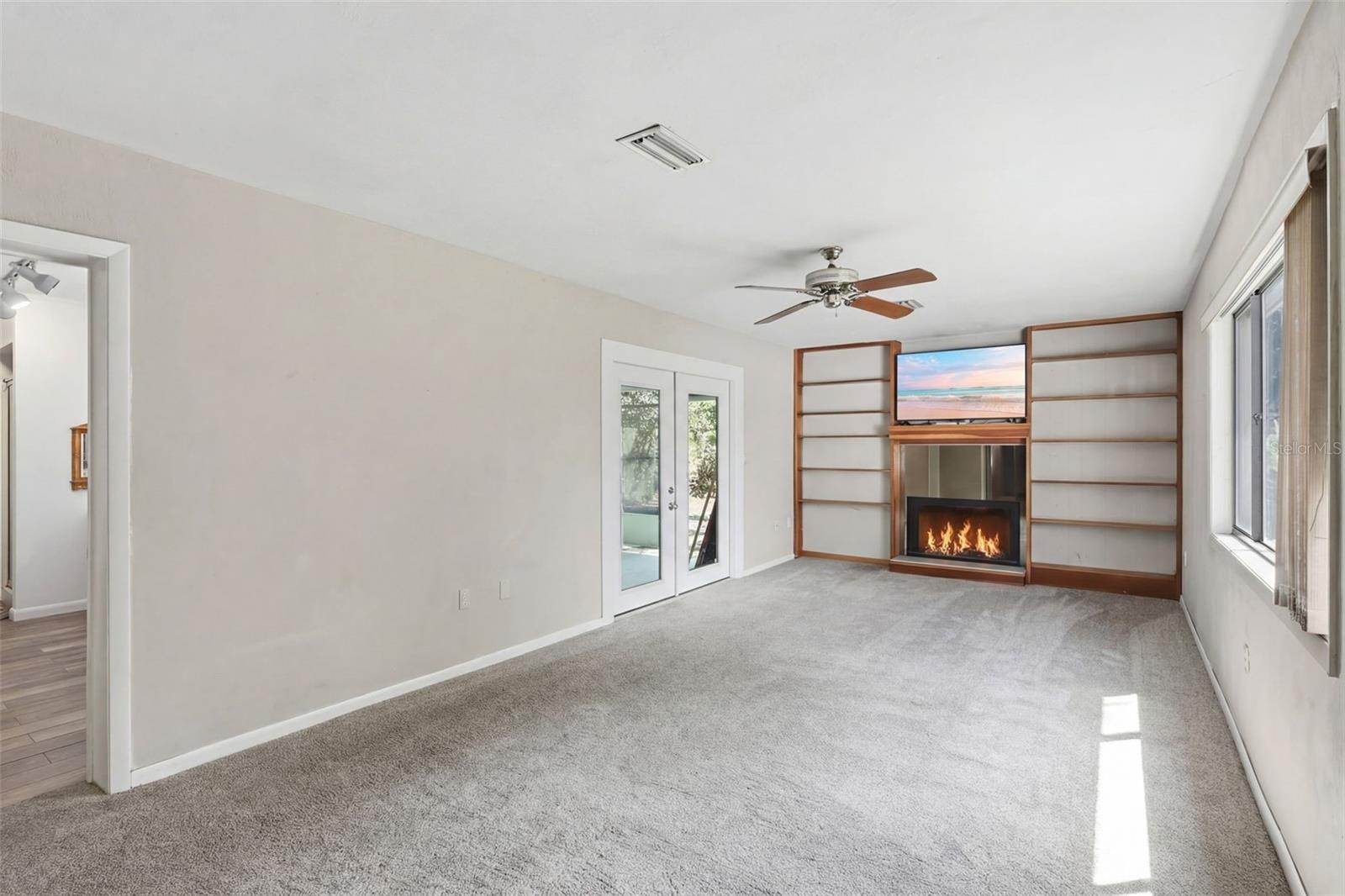 ELEANOR HEIGHTS - Residential