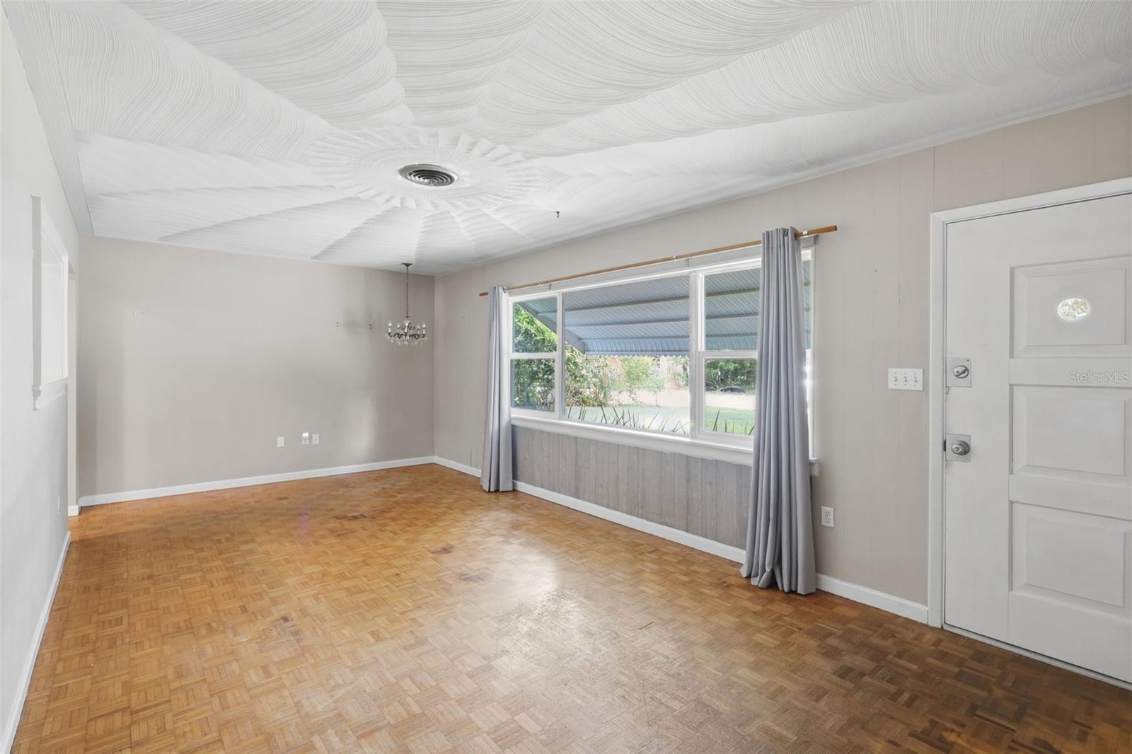 ELEANOR HEIGHTS - Residential