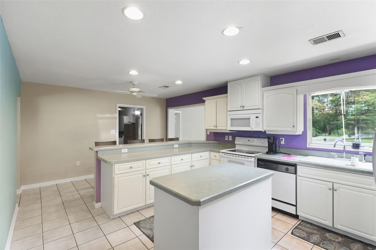 ELEANOR HEIGHTS - Residential