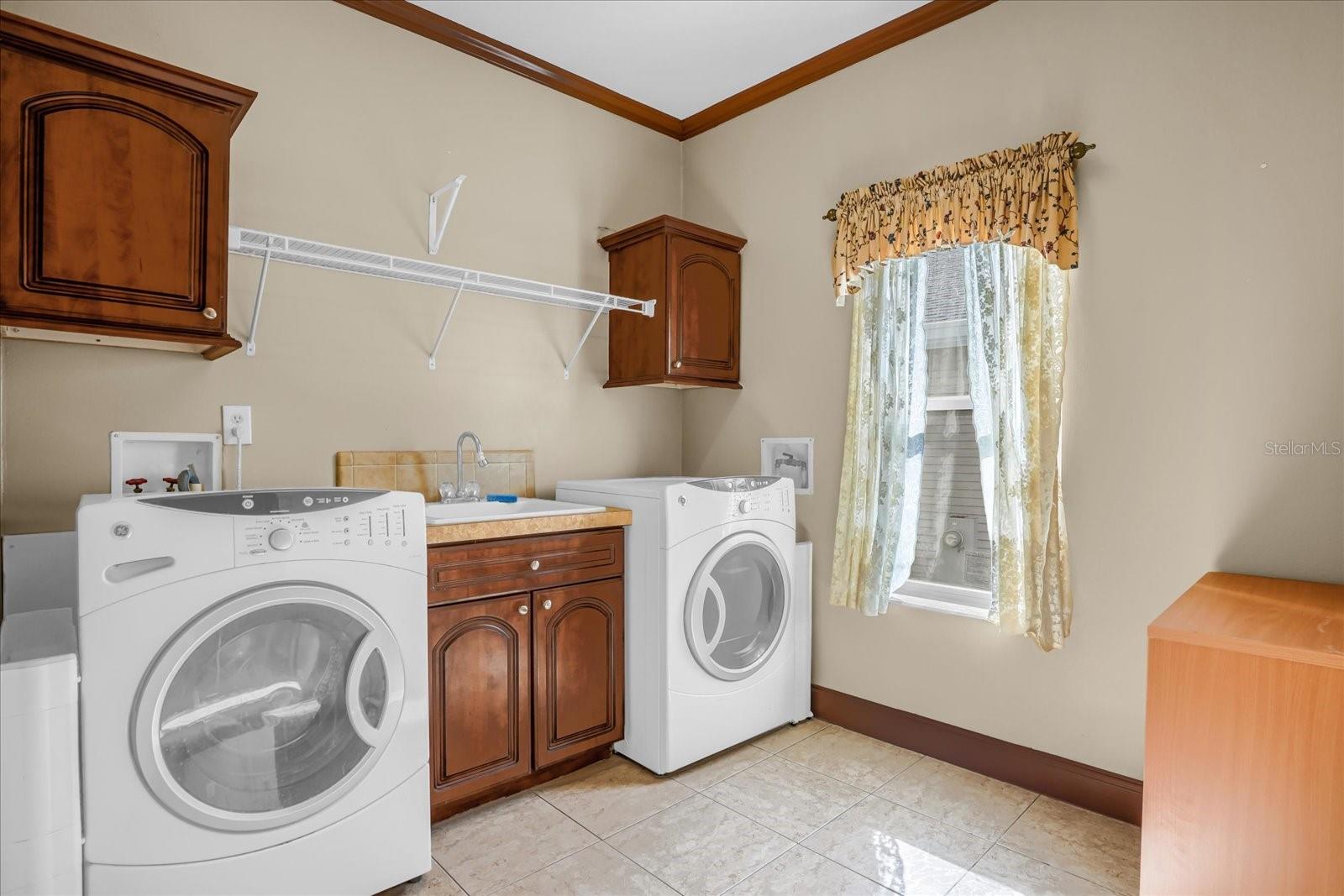 ZELLWOOD STATION COOP MH PARK - Residential