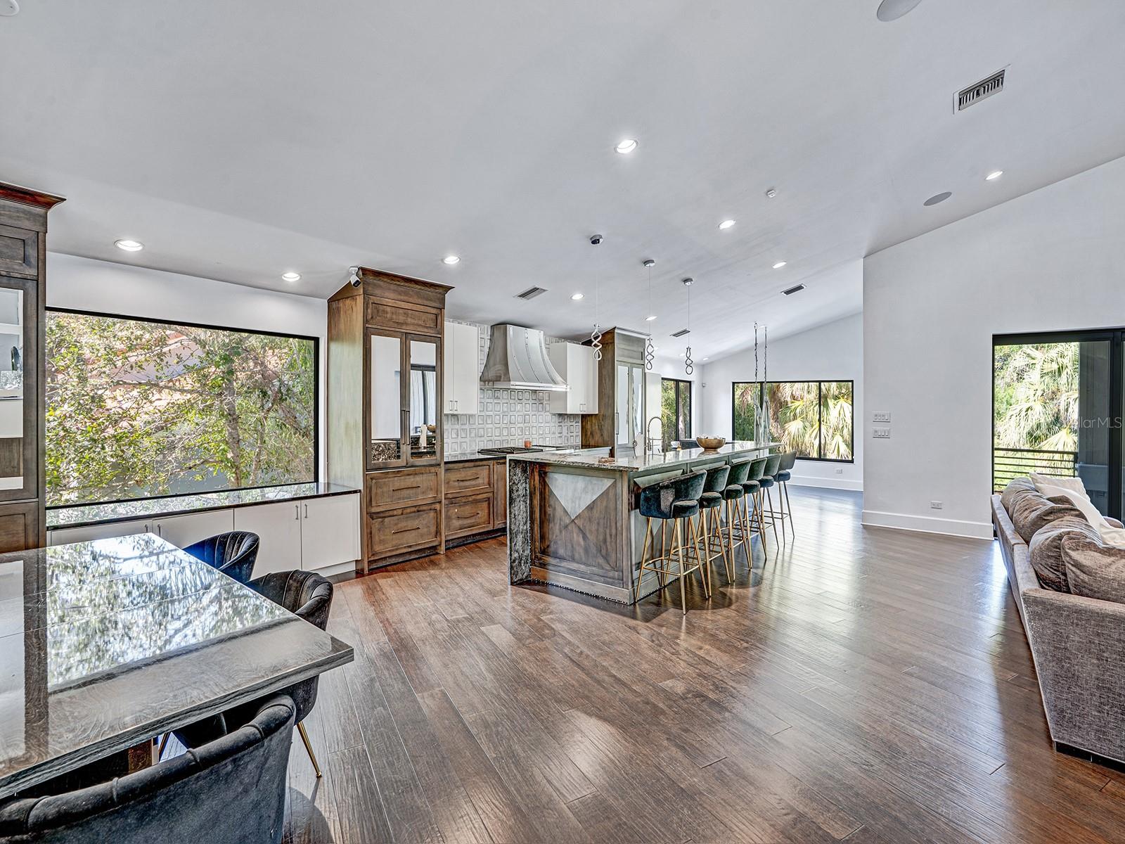 HUNTINGTON SUB - Residential