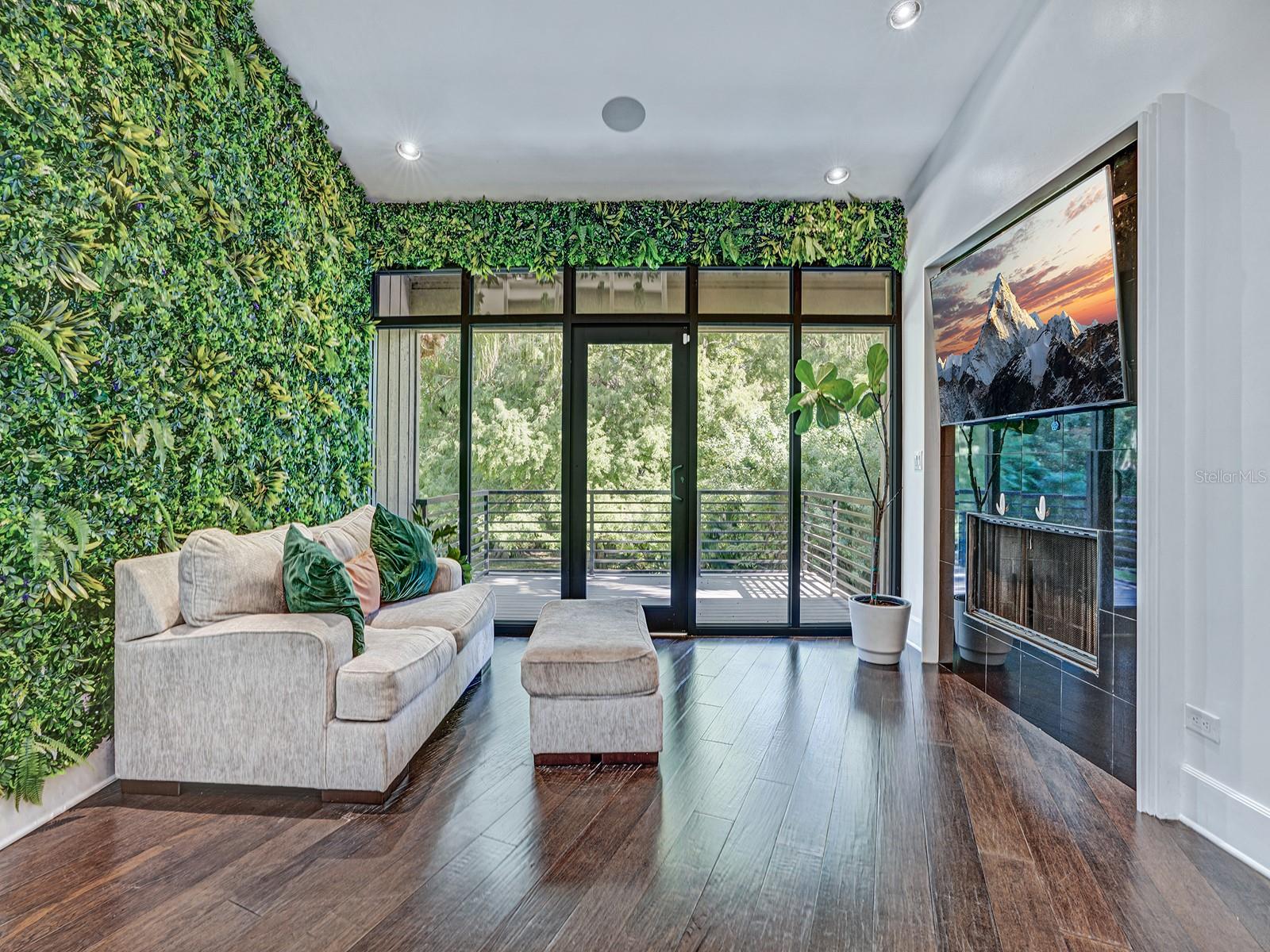 HUNTINGTON SUB - Residential