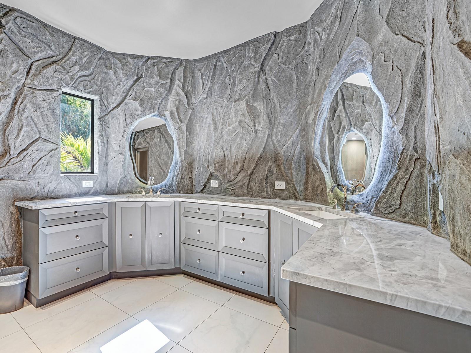 HUNTINGTON SUB - Residential