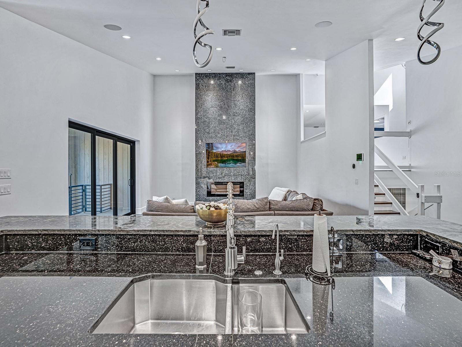 HUNTINGTON SUB - Residential