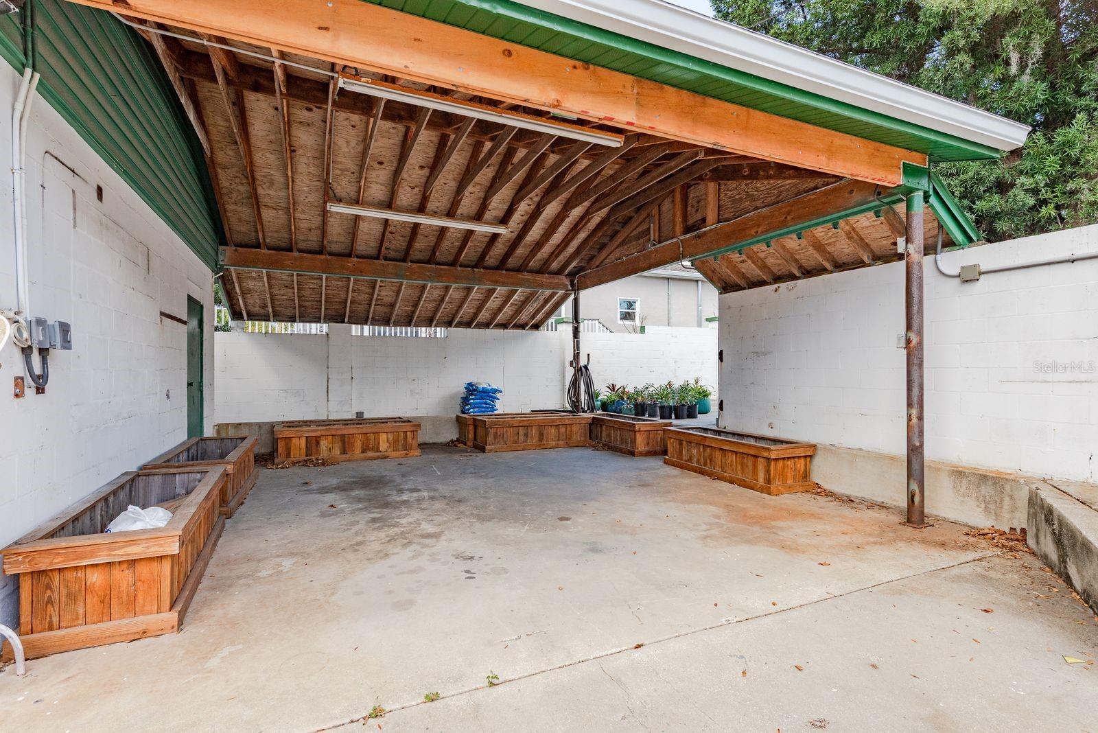 PALM HARBOR ESTATES - Residential