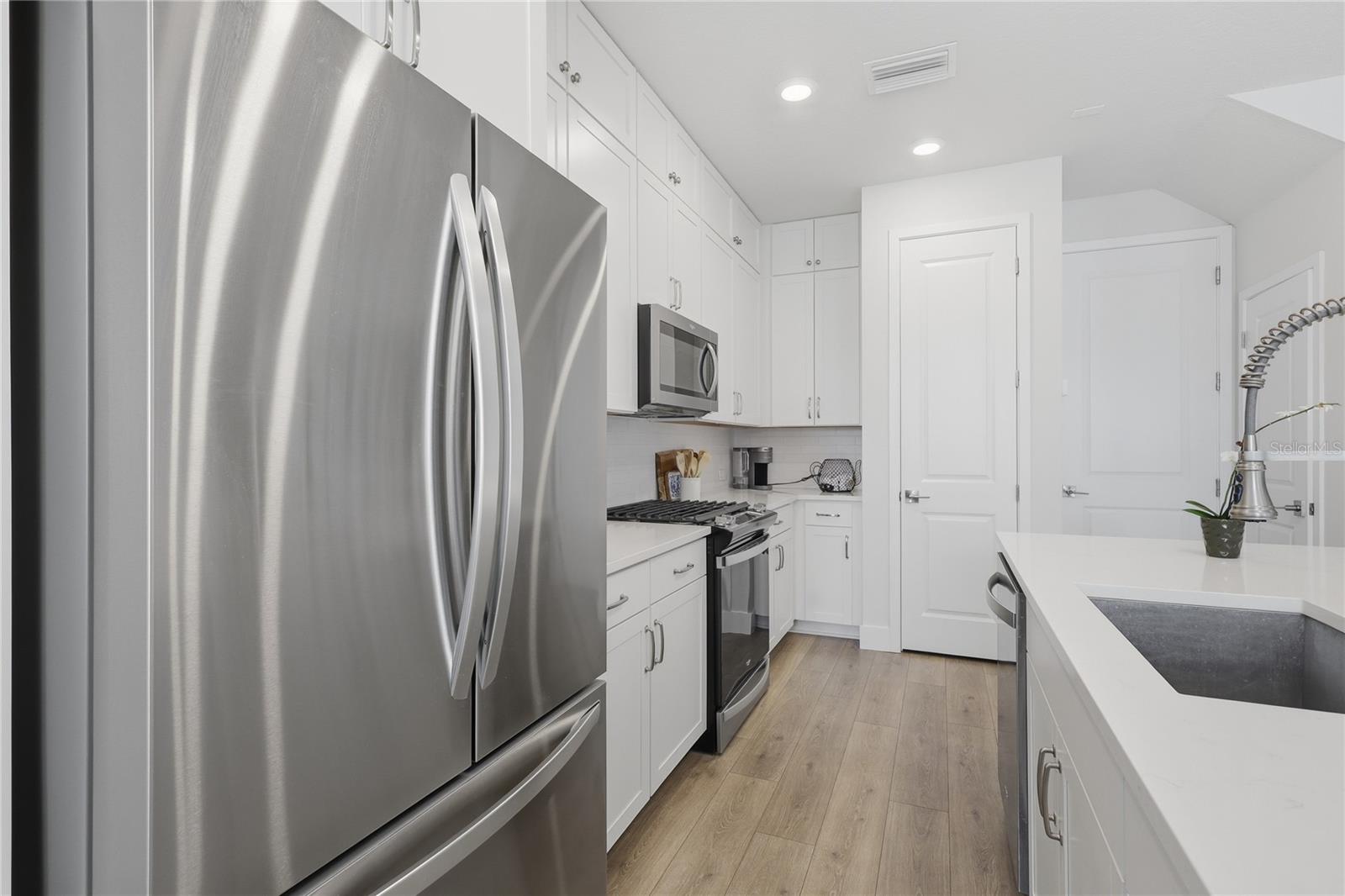 EMERALD LNDG/WATERSIDE - Residential