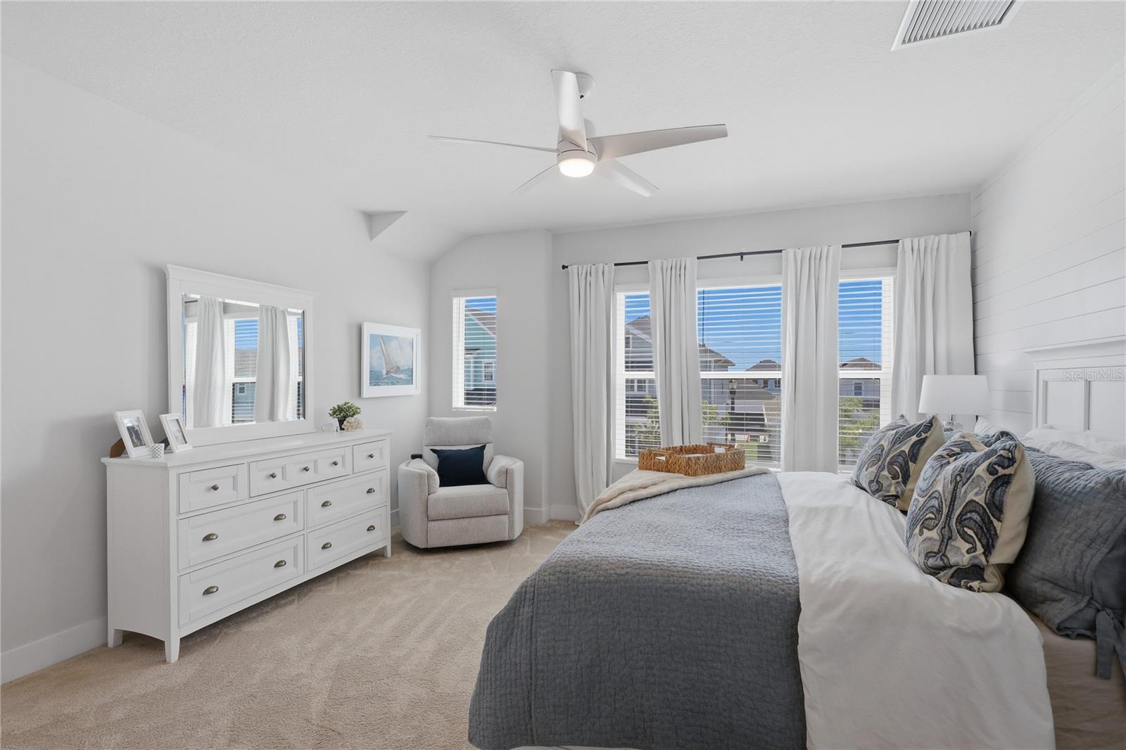 EMERALD LNDG/WATERSIDE - Residential